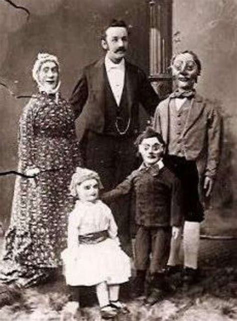 24 Bizarre Historical Photos You Need to See | Creepy photos, Creepy ...