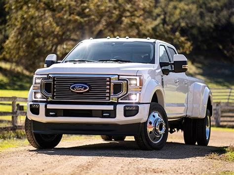 2022 Ford F450 Super Duty Crew Cab Reviews, Pricing & Specs | Kelley ...