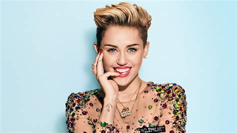 2388x1668px | free download | HD wallpaper: Miley Cyrus, 4K | Wallpaper ...