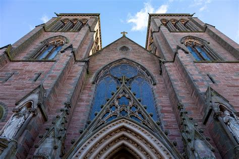 A guide to Inverness Cathedral for tourists