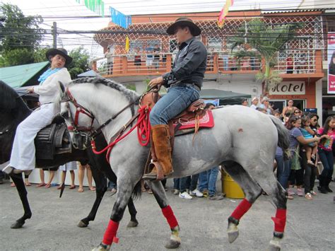 Enjoy Honduras: Carnival La Ceiba!