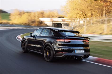 Porsche Cayenne Coupé (2022). Une version Turbo S avec le restylage