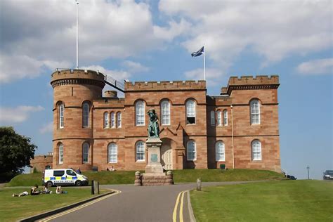 Inverness Castle | Travelinos.com