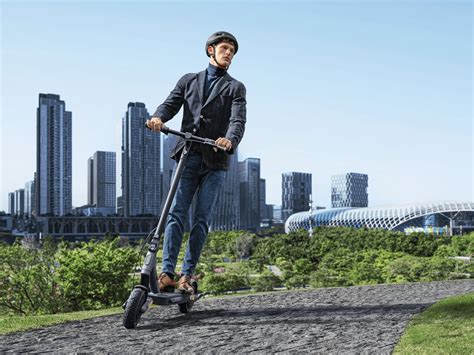 Powerful Xiaomi Electric Scooter 4 Ultra rolling out across Europe ...