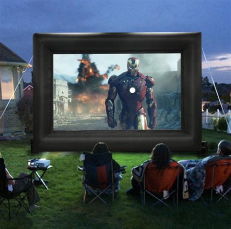 JUMBO inflatable movie screen! | Bullseye on the Bargain