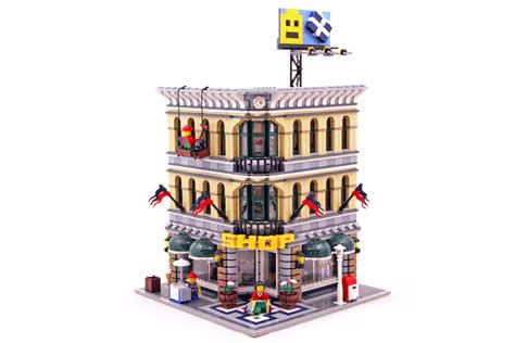 Grand Emporium - LEGO set #10211-1 (Building Sets > City > Modular ...