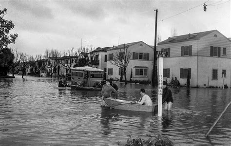 35 Black and White Photos of the 1938 Los Angeles Flood ~ vintage everyday