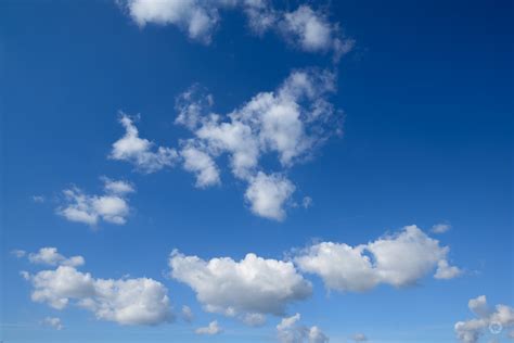 Beautiful Blue Sky with Clouds Background - High-quality Free Backgrounds