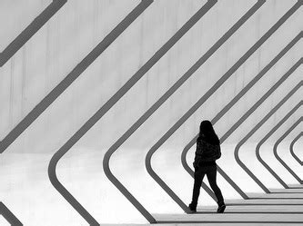 diagonal leading lines - Michelle Reynoso