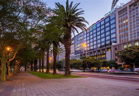 PARK INN BY RADISSON CAPE TOWN FORESHORE - Now R 717 (Was R̶ ̶1̶ ...