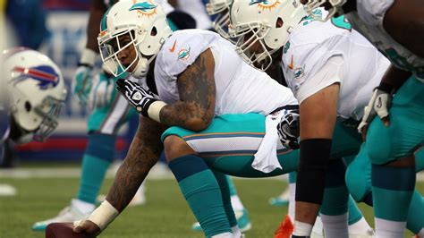 Mike Pouncey injury: Torn hip labrum lands Pro Bowl center on PUP - The ...