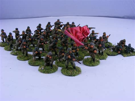 Evil Bob's Miniature Painting: 28mm WWII Soviets