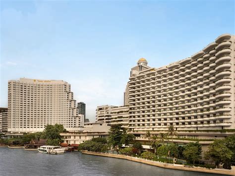 Shangri-La Bangkok Review: A Lovely Riverside Hotel