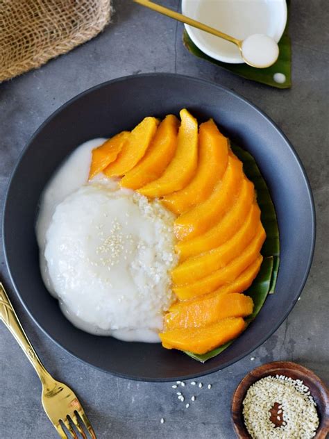 Mango Sticky Rice | Coconut Rice Recipe - Elavegan