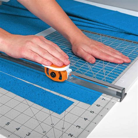 Fiskars Rotary Cutter and Ruler Combo - Square 12" x 12" — AllStitch ...