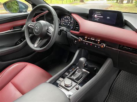 2020 Mazda 3 Hatchback Review: The stylish driver's hatchback | The ...