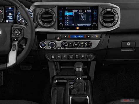 2018 Toyota Tacoma: 90 Interior Photos | U.S. News