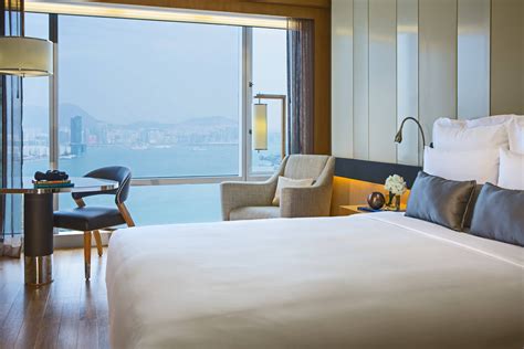 Hong Kong Hotel Rooms and Suites | Renaissance Hong Kong Harbour View Hotel