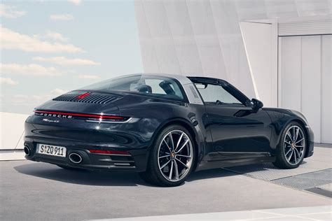 2023 Porsche 911 Targa pictures