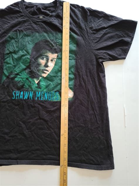 Shawn Mendes Illuminate 2019 Tour Merch T-Shirt Sz L - Gem