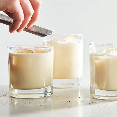 Ponche a Crème (Ponche de Crème) Recipe | Epicurious