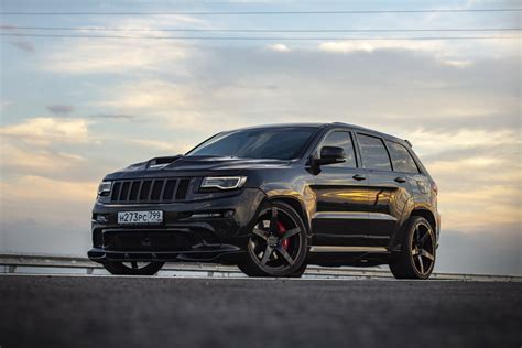 Jeep Grand Cherokee SRT8 4k Wallpapers