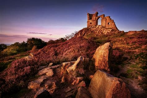 Mow Cop Castle sunset by DaveShandley | ePHOTOzine