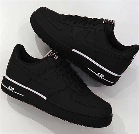 Nike Air Force 1 Black Matt | Zapatos nike mujer, Zapatos nike hombre ...