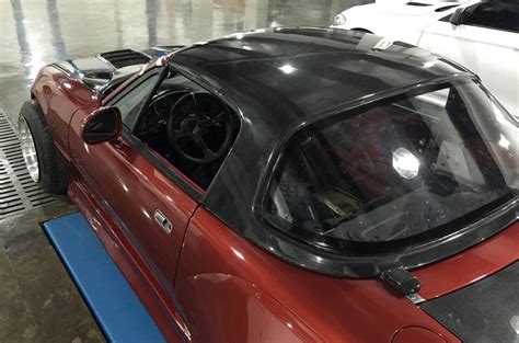 The advantages of a Mazda Miata hardtop - Mazda Miata MX-5 Roadster ...