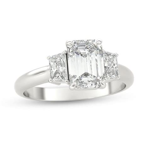 25 Best Emerald-Cut Engagement Rings for a Glamorous Look