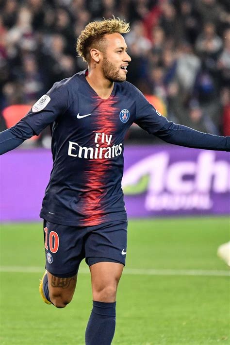 Neymar Jr during the french Ligue 1 match between Paris Saint-Germain ...