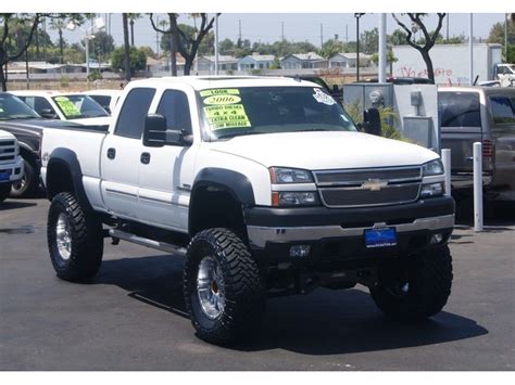 2006 Chevrolet Silverado 2500HD - Information and photos - MOMENTcar