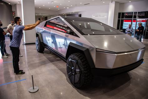 Exclusive Pro Photos: Tesla Cybertruck At The Petersen Automotive ...