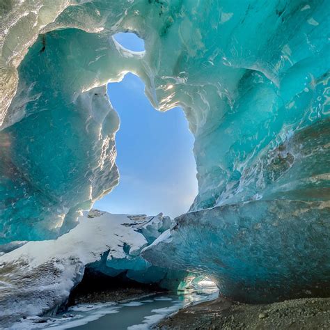 Mendenhall Ice Caves in Juneau, AK (With Photos)