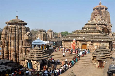 Lingaraj Temple in Bhubaneswar | HappyTrips.com