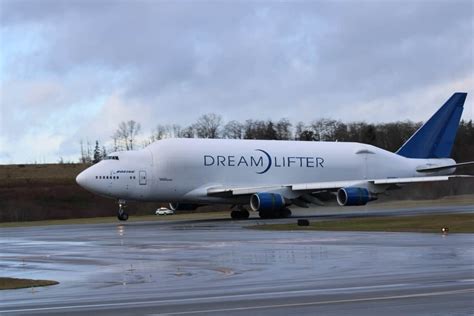 Boeing Offers The Dreamlifter To Transport Medical Aid - Simple Flying