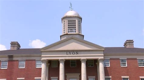 Lyon College offering online nursing degree - YouTube