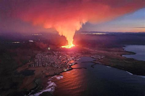 Volcano erupts in southwestern Iceland, nearby residents evacuated ...