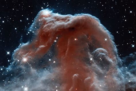 Explore the Universe: Photographs from the Hubble Space Telescope ...