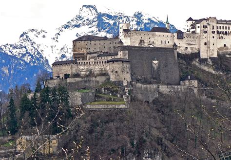 Hohensalzburg Castle - Castle in Salzburg | Bodiam castle, Castle ...