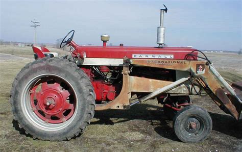 1962 Farmall 560 Diesel Tractor