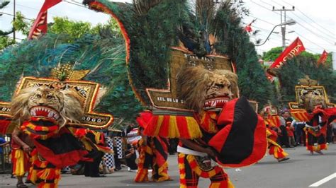 [Lengkap] 35+ Tari Tradisional Jawa Timur Terpopuler di Dunia