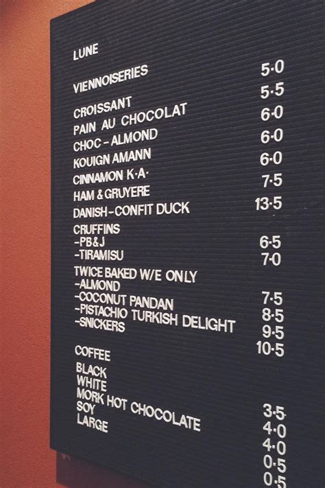 Victor Rusmin on Twitter: "#lunecroissanterie #lunecroissant #menu # ...