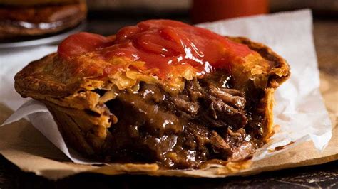 Meat Pie Recipe - YouTube | Meat pie recipe, Australian meat pie, Recipes