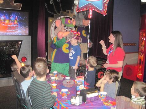 The Beus Gang: Carter's Chuck E Cheese Birthday Party