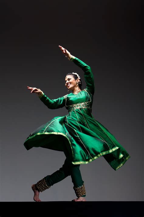 Rina Mehta, kathak dancer | Kathak dance, Indian dance, Kathak costume