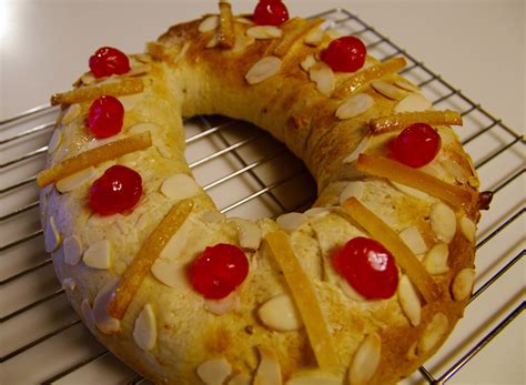 Three Kings cake is a Spanish tradition for Epiphany - Small Plates