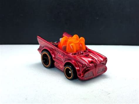 2023 Hot Wheels Super Treasure Hunt STH # Classic TV Series Batmobile ...