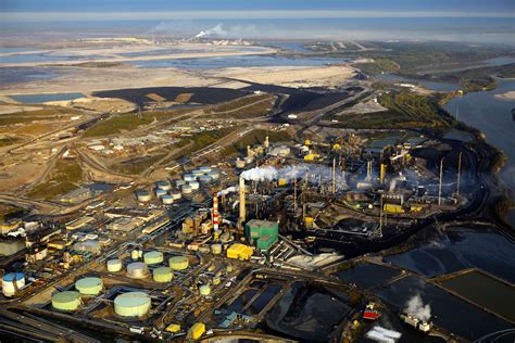 Suncor's taking 10 per cent Fort Hills stake off Total's hands for $310 ...