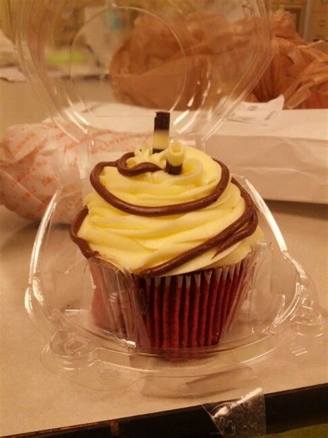 Publix bakery red velvet jumbo cupcake. | Deliciousness!